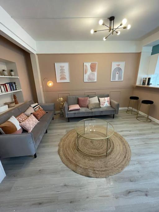 Appartement Spacieux A Deux Pas Du Centre Reims Extérieur photo